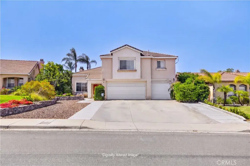 807 Lomond, Riverside, CA 92508 - #1