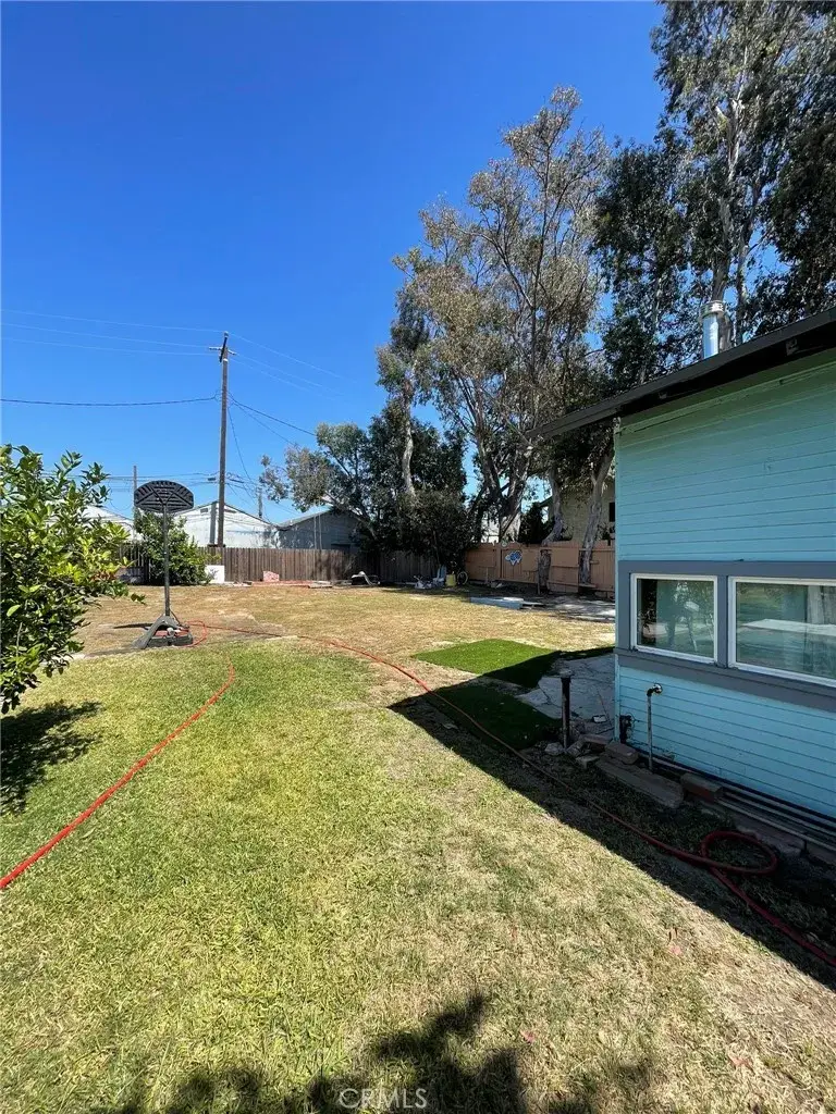 2410 Florida, Huntington Beach, CA 92648 - #3