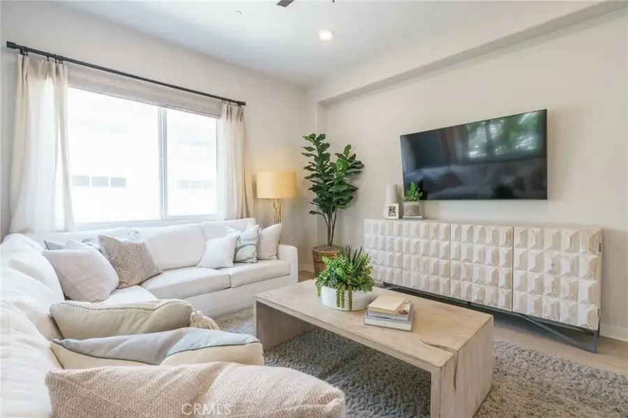 1850 S Westside Drive #10, Anaheim, CA 92805 - #2