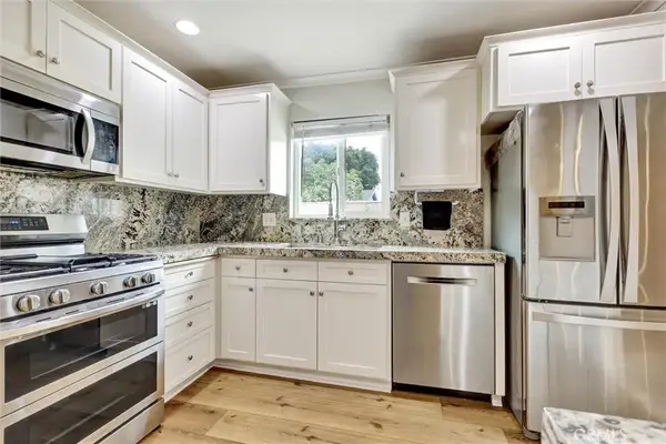2420 S Artesia, Santa Ana, CA 92704