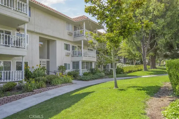 2400 Via Mariposa #1A, Laguna Woods, CA 92637