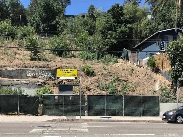 2422 Riverside, Los Angeles, CA 90039