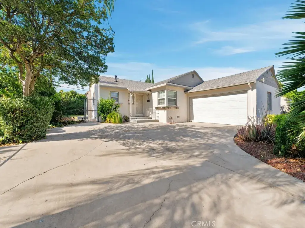 20457 Schoolcraft Street, Winnetka, CA 91306 - #1