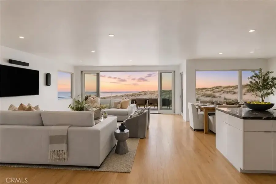 1554 E Oceanfront, Newport Beach, CA 92661 - #3