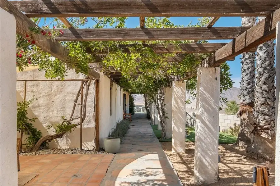 25275 Ocotillo, Apple Valley, CA 92308 - #2