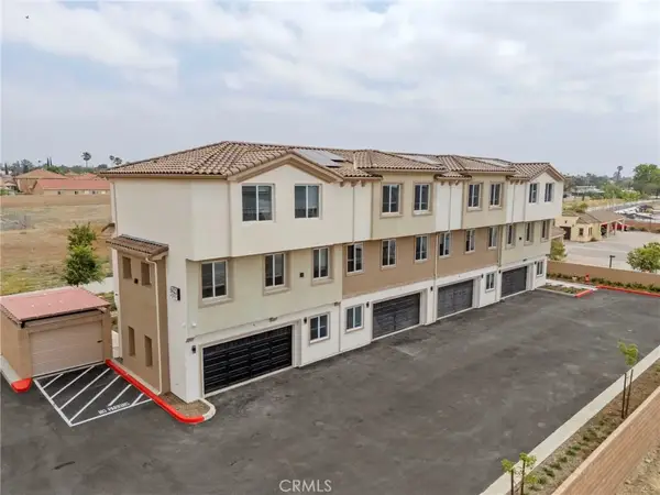 8423 Tamarind Avenue, Fontana, CA 92335