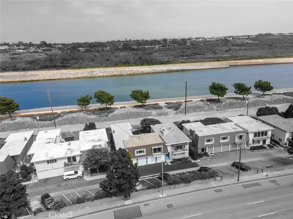 21662 Brookhurst #C, Huntington Beach, CA 92646