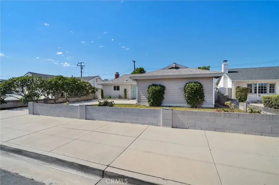 8181 Holland, Huntington Beach, CA 92647 - #2