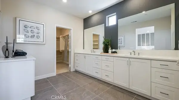 2164 Aneto Way, Santa Paula, CA 93060