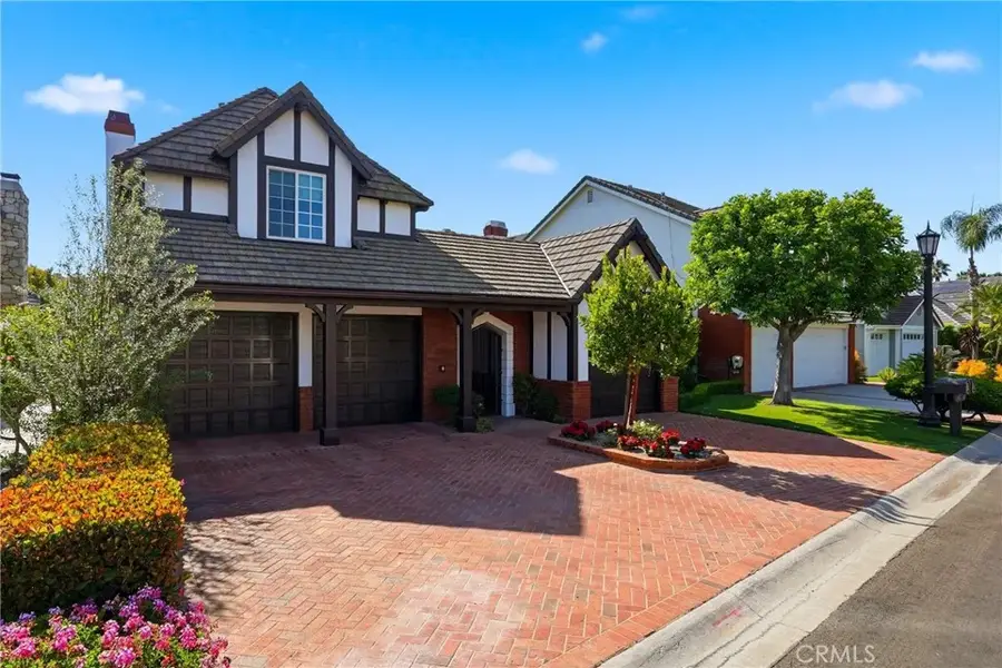 19545 Woodlands Dr, Huntington Beach, CA 92648 - #3