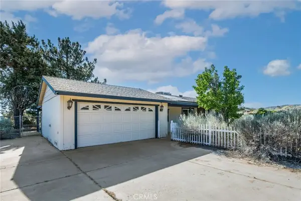 8623 Gobi Road, Phelan, CA 92371