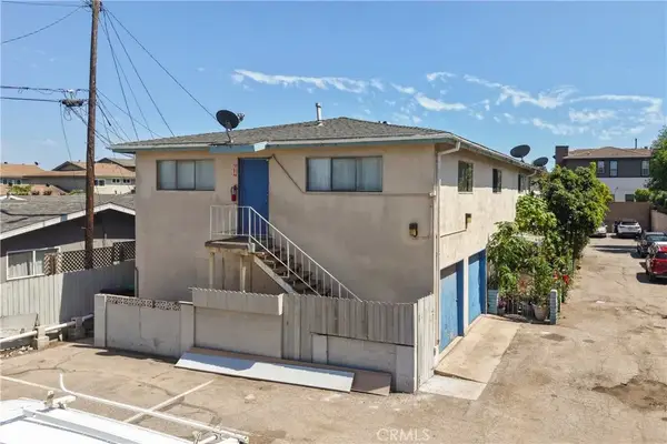 681 Victoria, Costa Mesa, CA 92627