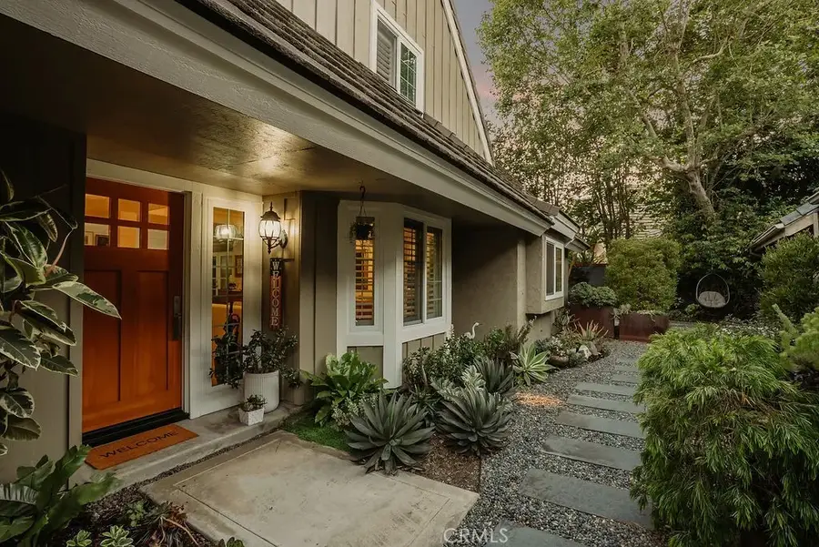 3433 Wimbledon Way, Costa Mesa, CA 92626 - #2