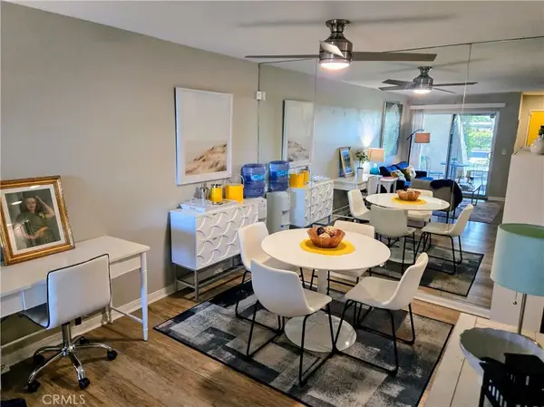 575 N Villa Court #103, Palm Springs, CA 92262