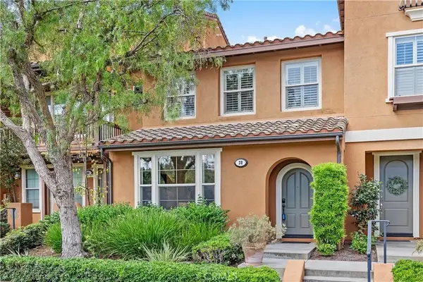 38 Pathway, Irvine, CA 92618