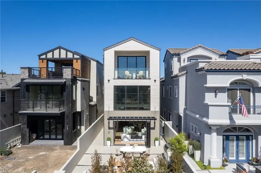 515 12th Street, Huntington Beach, CA 92648 - #2