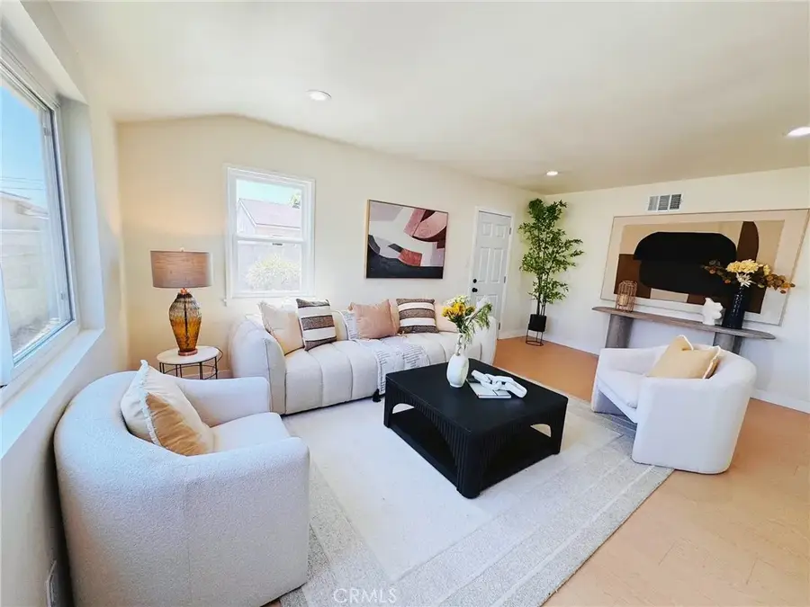 11731 Alabama Street, Los Angeles, CA 90059 - #2