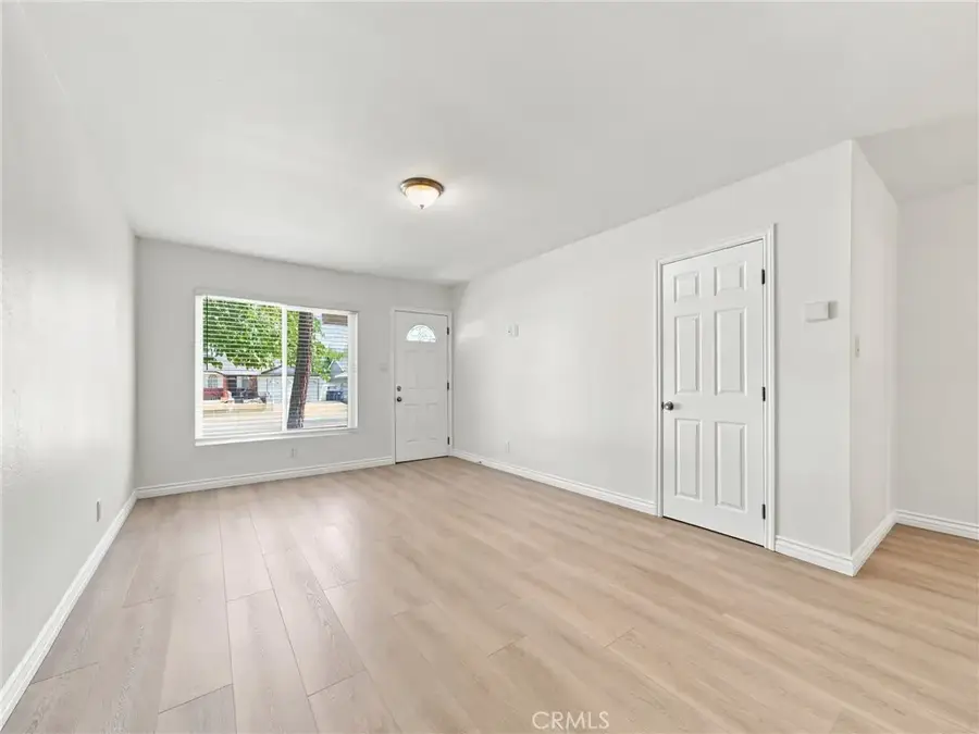 1156 W Avenue J7, Lancaster, CA 93534 - #3