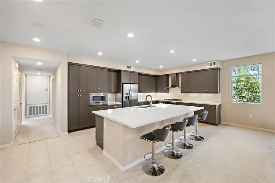 111 Bowery, Irvine, CA 92612 - #2