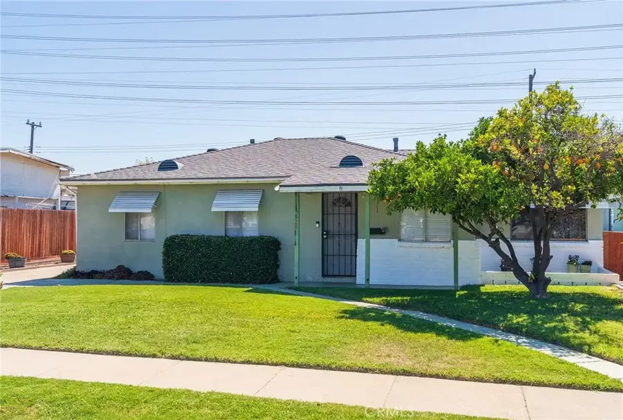 13928 Carfax Ave., Bellflower, CA 90706 - #2