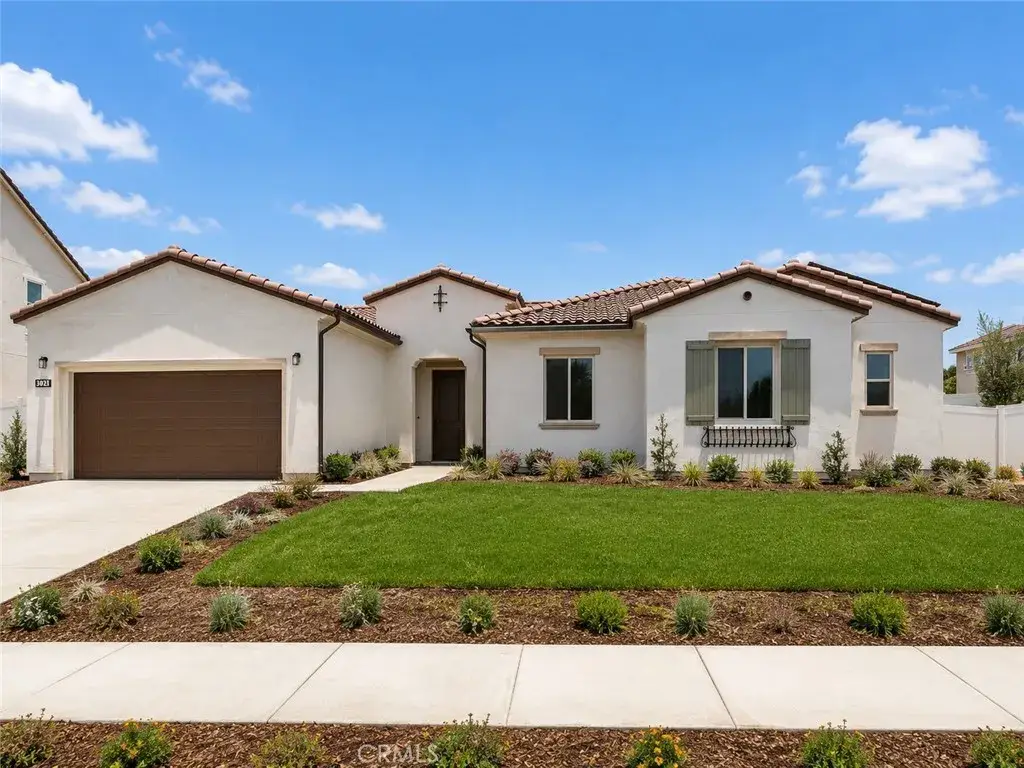 1438 E Highland Avenue, Redlands, CA 92374 - #1