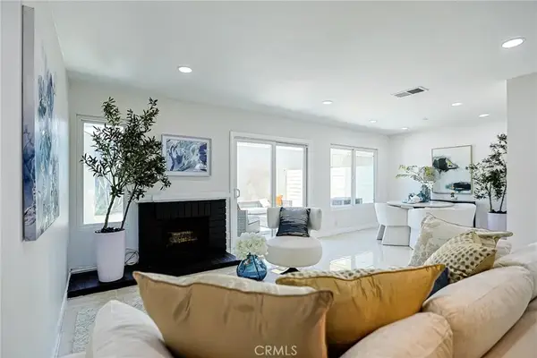 8 Fuchsia, Irvine, CA 92604