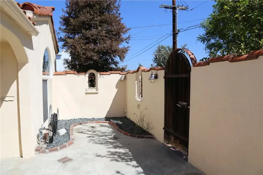 5315 Riverton, North Hollywood, CA 91601 - #2