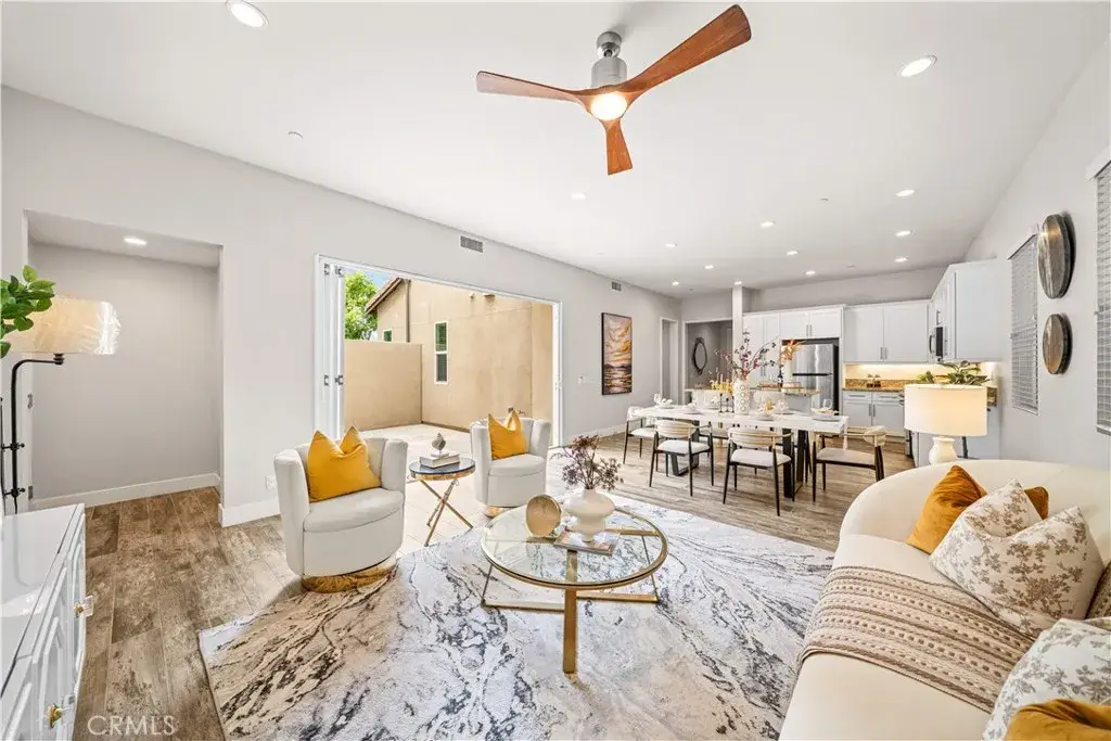 220 Follyhatch, Irvine, CA 92618 - #1
