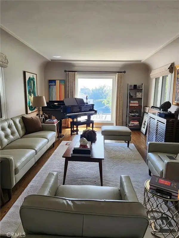 3647 Hyacinth, San Diego, CA 92106