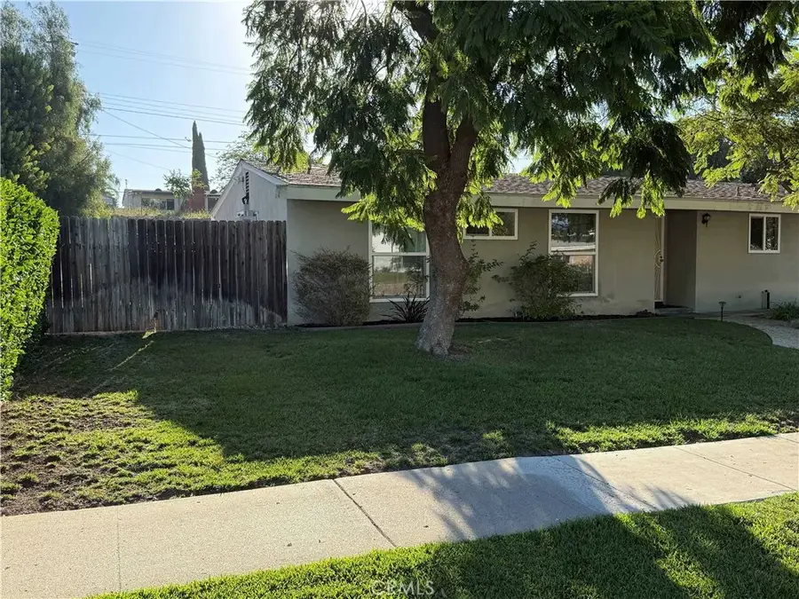545 E Gainsborough Road, Thousand Oaks, CA 91360 - #2