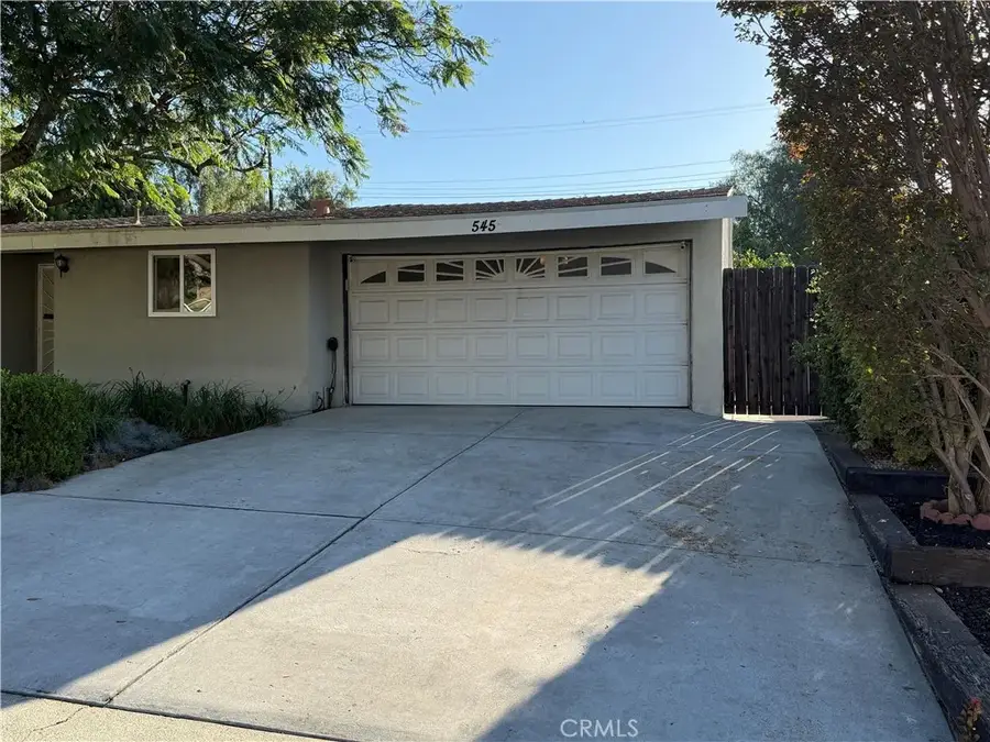 545 E Gainsborough Road, Thousand Oaks, CA 91360 - #3
