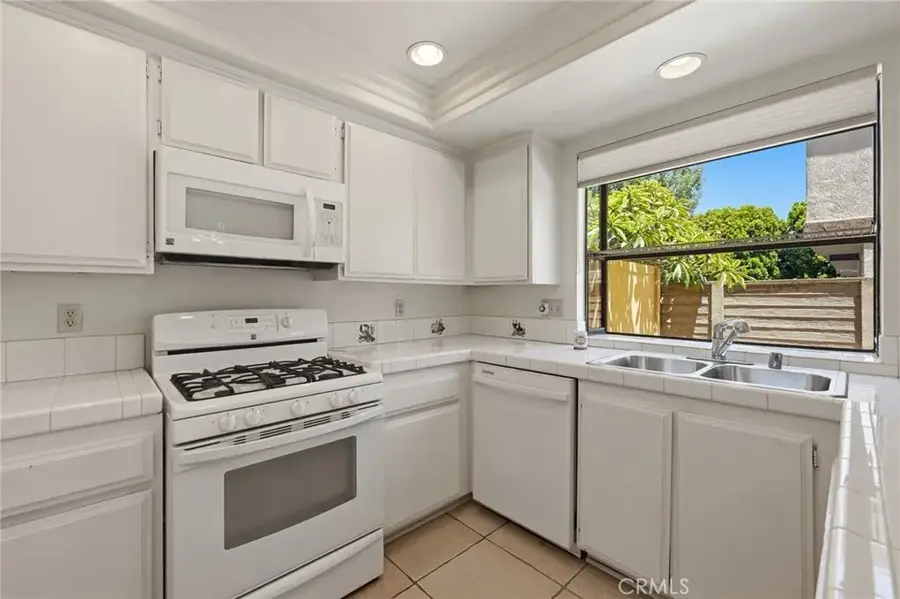 552 Hamilton Street #C1, Costa Mesa, CA 92627 - #2
