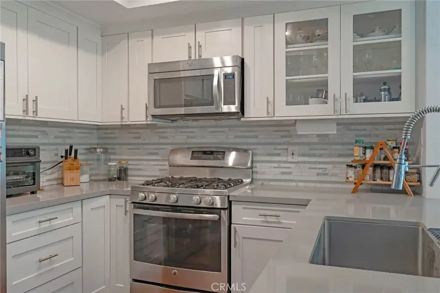 543 Victoria #M, Costa Mesa, CA 92627 - #2