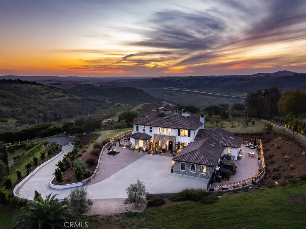 1210 Clos Duval, Bonsall, CA 92003 - #1