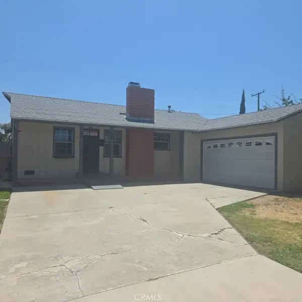 1115 N Townsend Street, Santa Ana, CA 92703