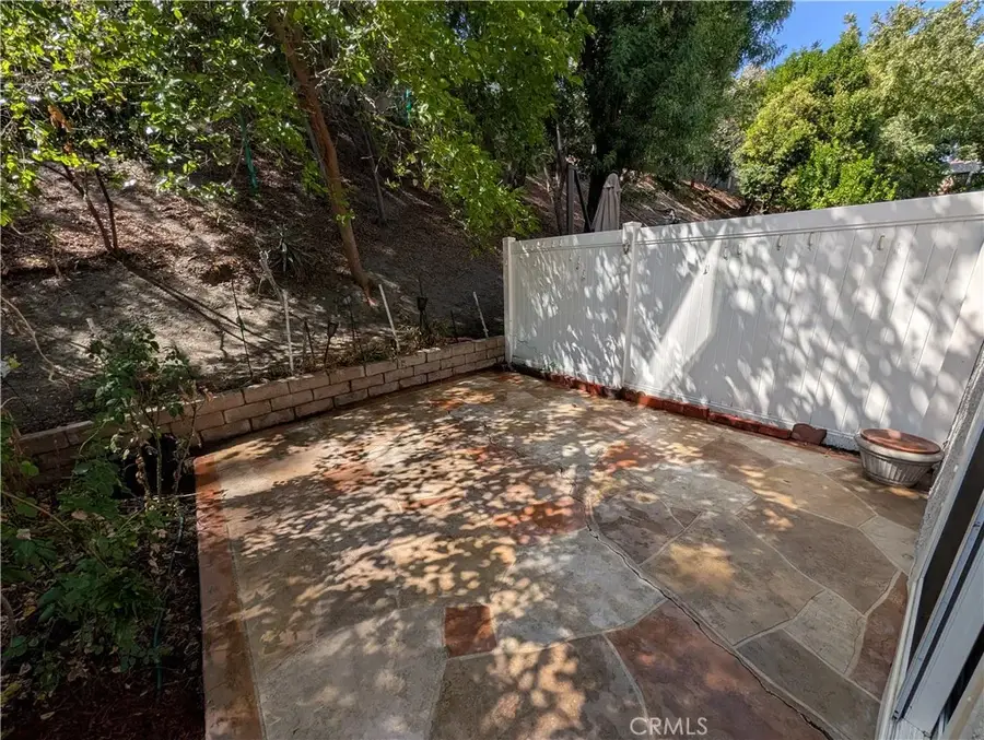 25255 Avenida Dorena, Newhall, CA 91321 - #2