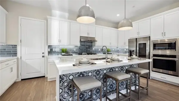 24553 Camino Canoa, Valencia, CA 91354