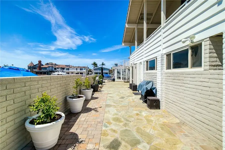 4051 Davenport, Huntington Beach, CA 92649 - #2
