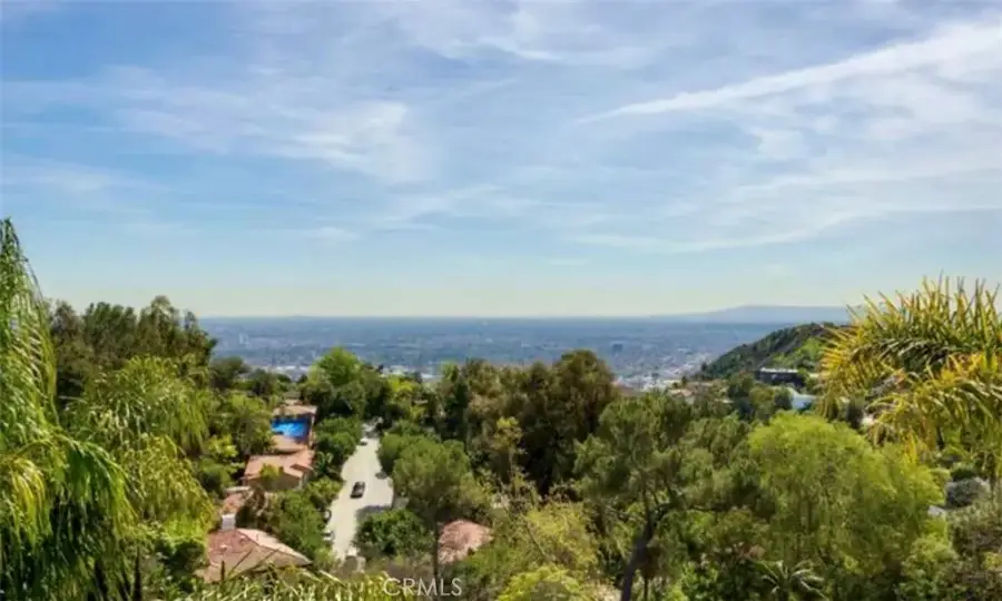 7218 Mulholland, Los Angeles, CA 90068 - #3