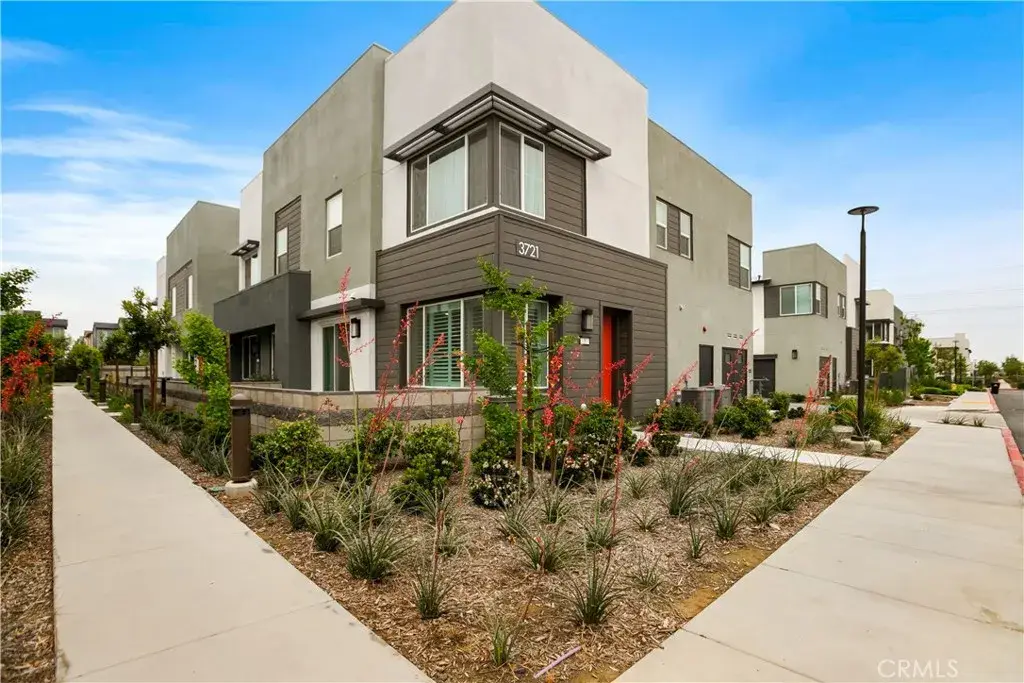 3721 S Allston Paseo, Ontario, CA 91761 - #1