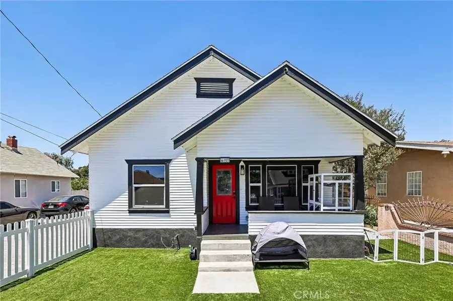 1127 W 5th, Santa Ana, CA 92703 - #2