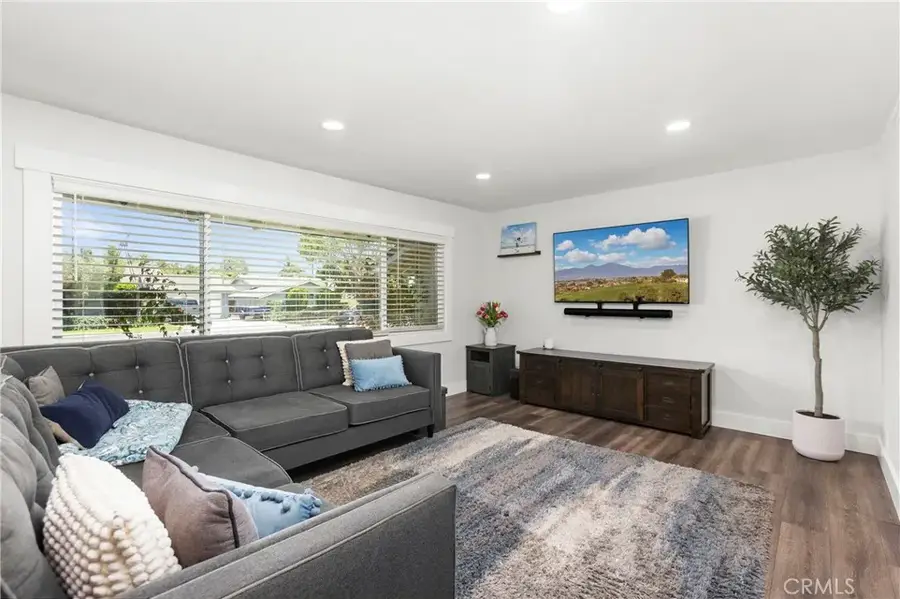 3238 W Ravenswood, Anaheim, CA 92804 - #2