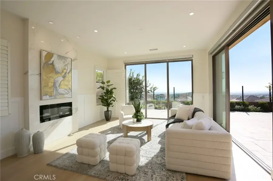 100 Avento, Irvine, CA 92602 - #3