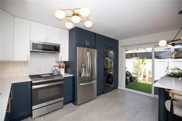 659 E Lee, Azusa, CA 91702