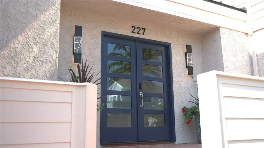 227 18th Street, Huntington Beach, CA 92648 - #3