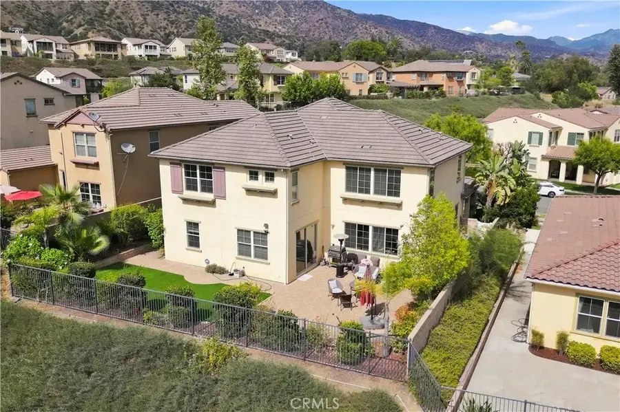 858 E Manresa, Azusa, CA 91702 - #2