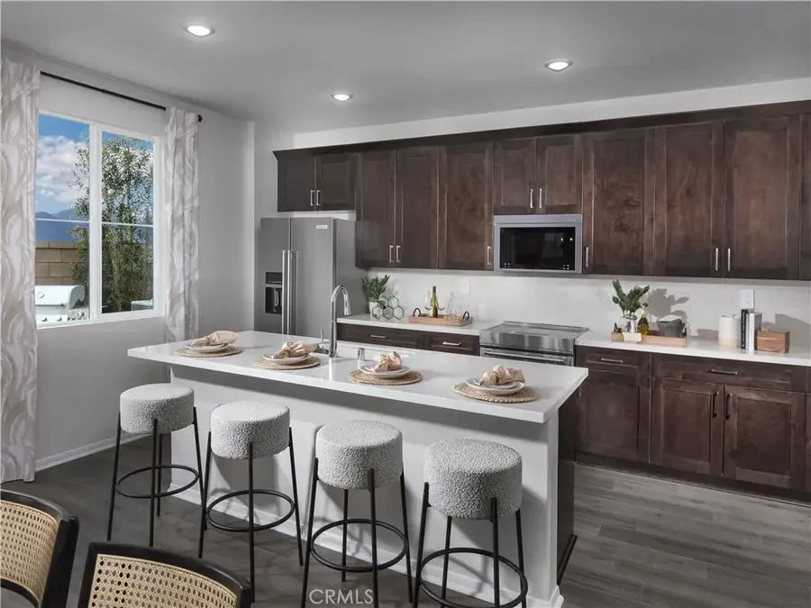 2037 Grapefruit Street, Redlands, CA 92374 - #3