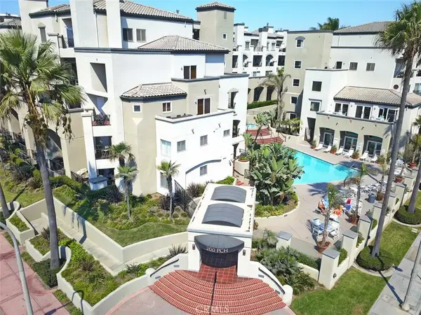 200 Pacific Coast Highway #329, Huntington Beach, CA 92648