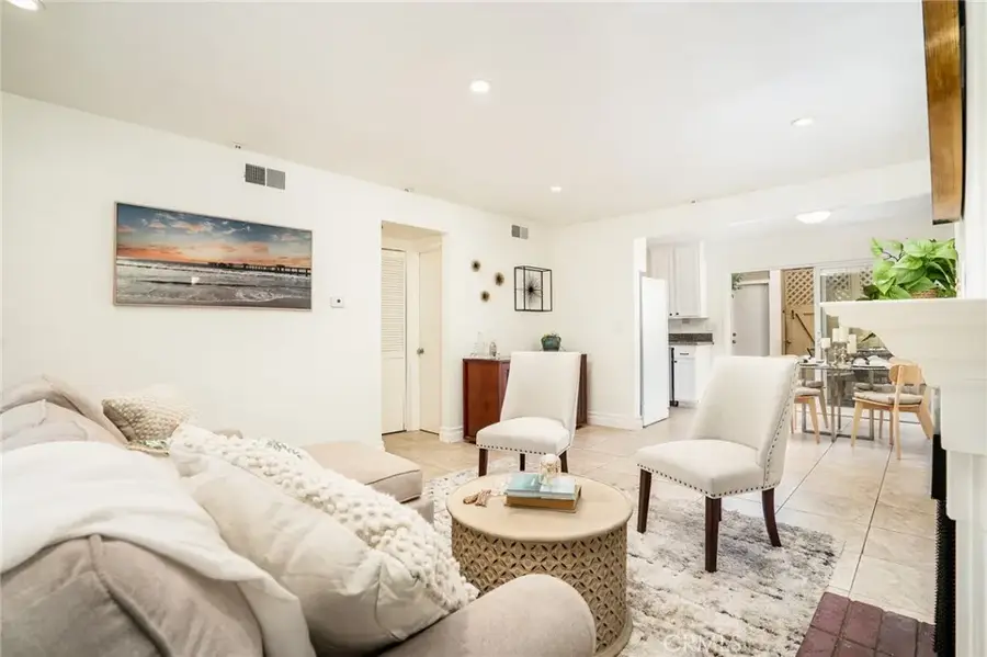 12 Latitude Court, Newport Beach, CA 92663 - #3