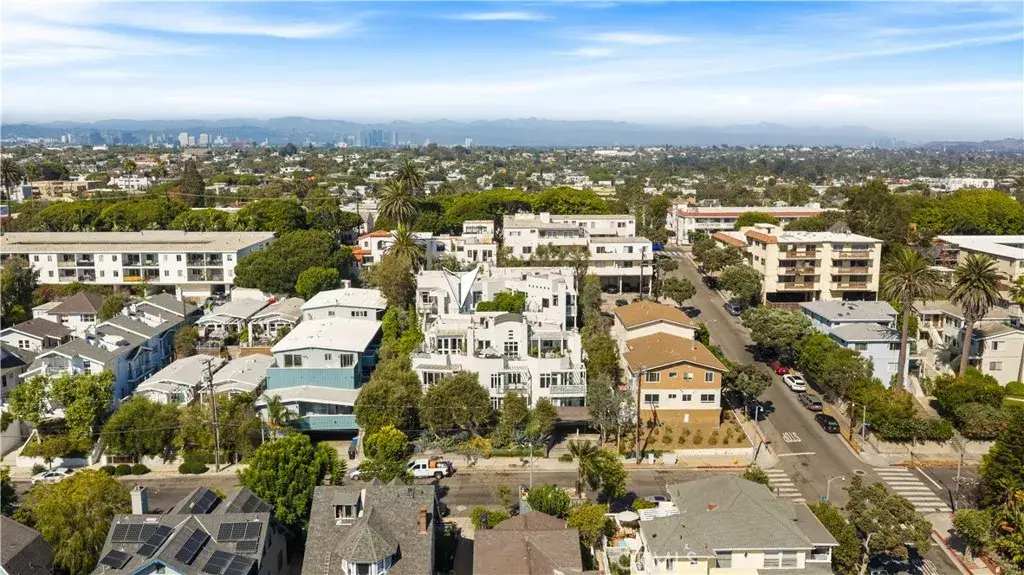 3019 3rd Street #202, Santa Monica, CA 90405 - #1